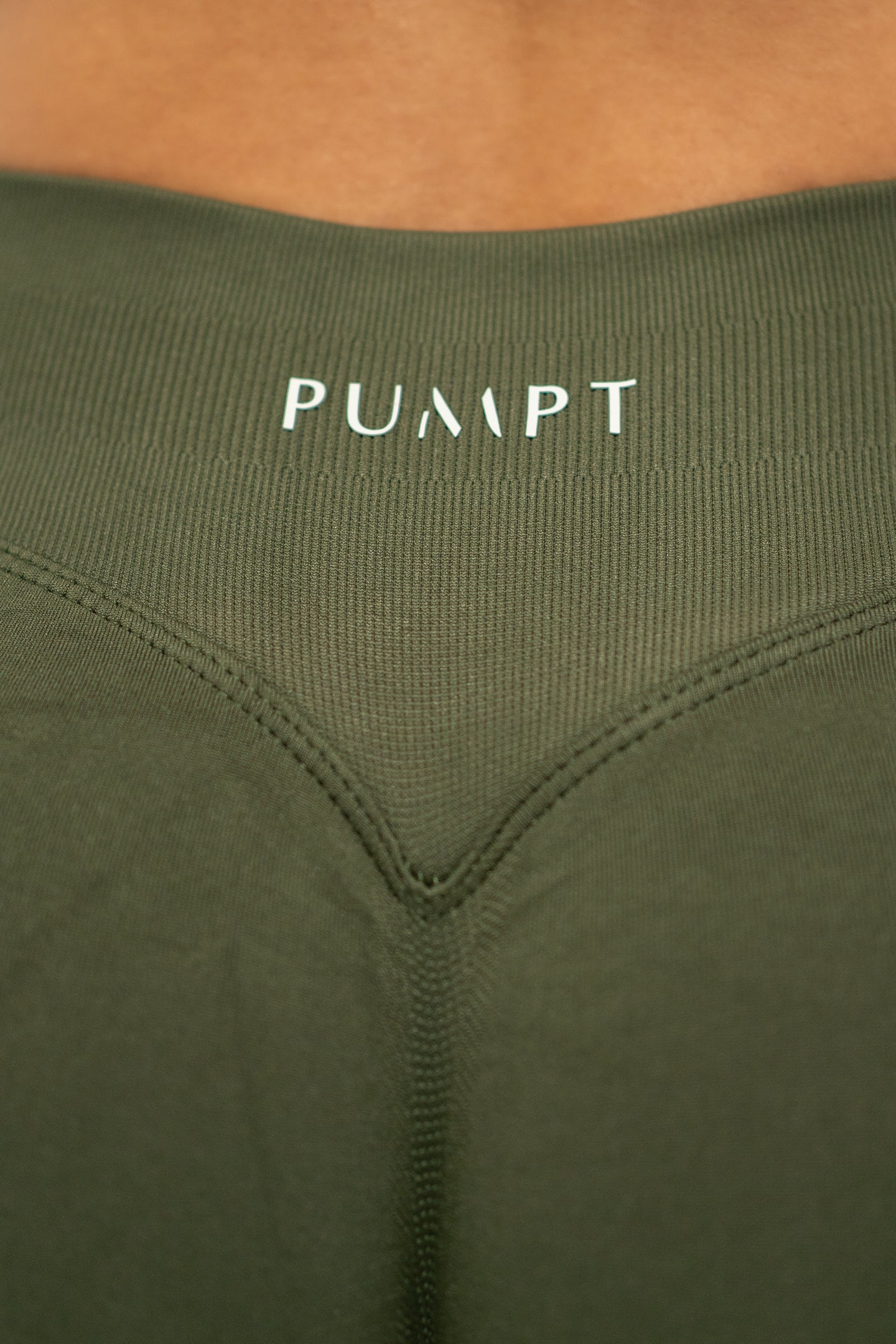 Signature Shorts - Khaki