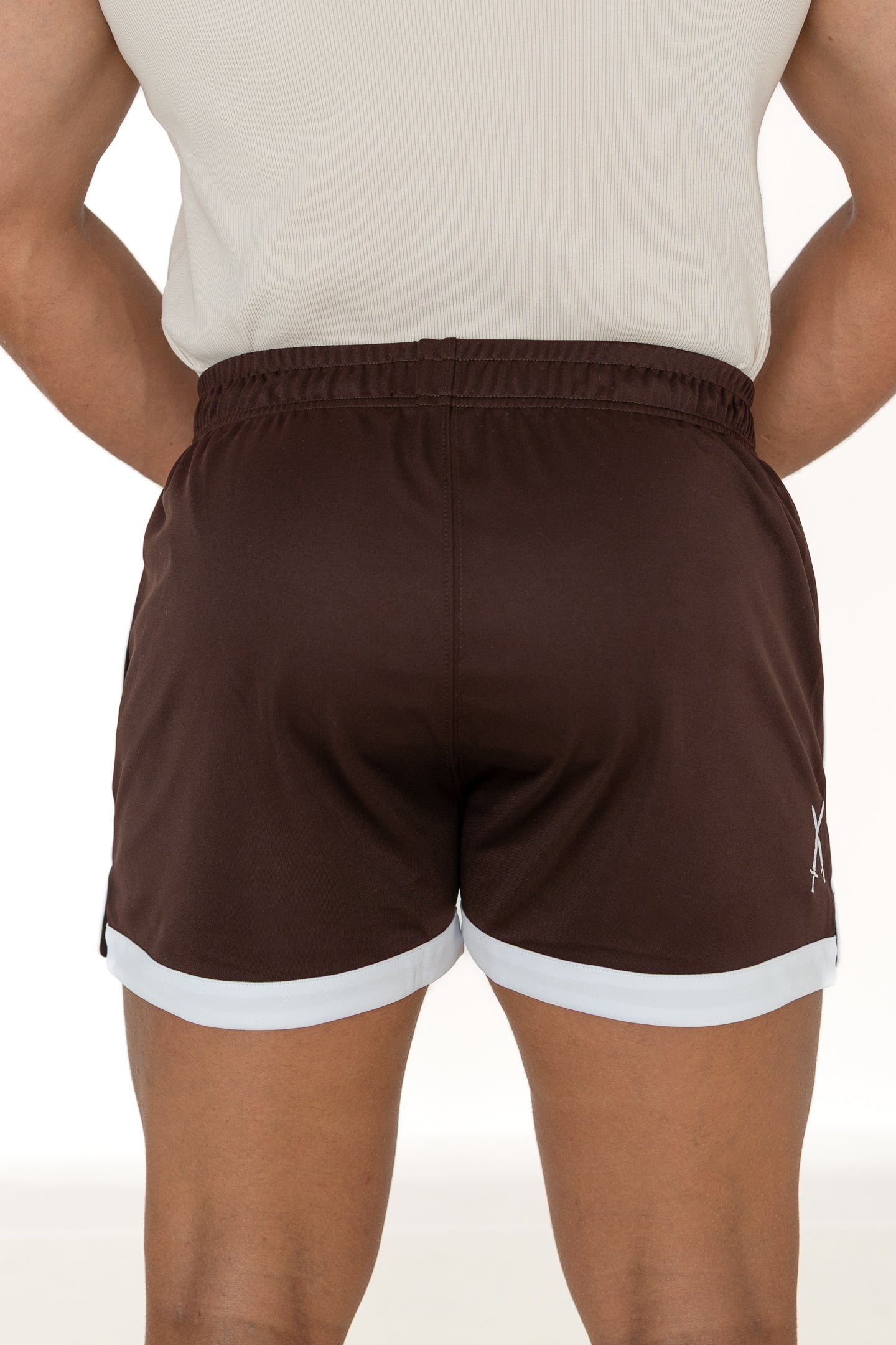 Classic Cut Gym Shorts - Brown