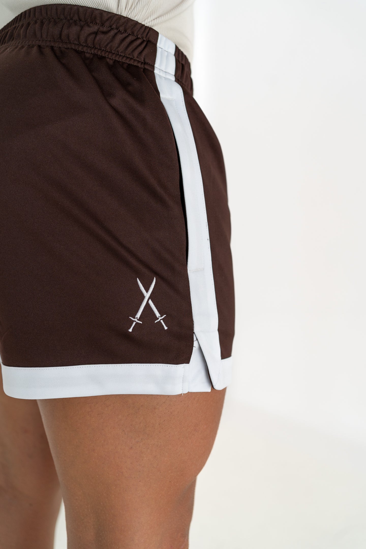 Classic Cut Gym Shorts - Brown