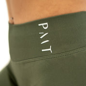 Signature Shorts - Khaki