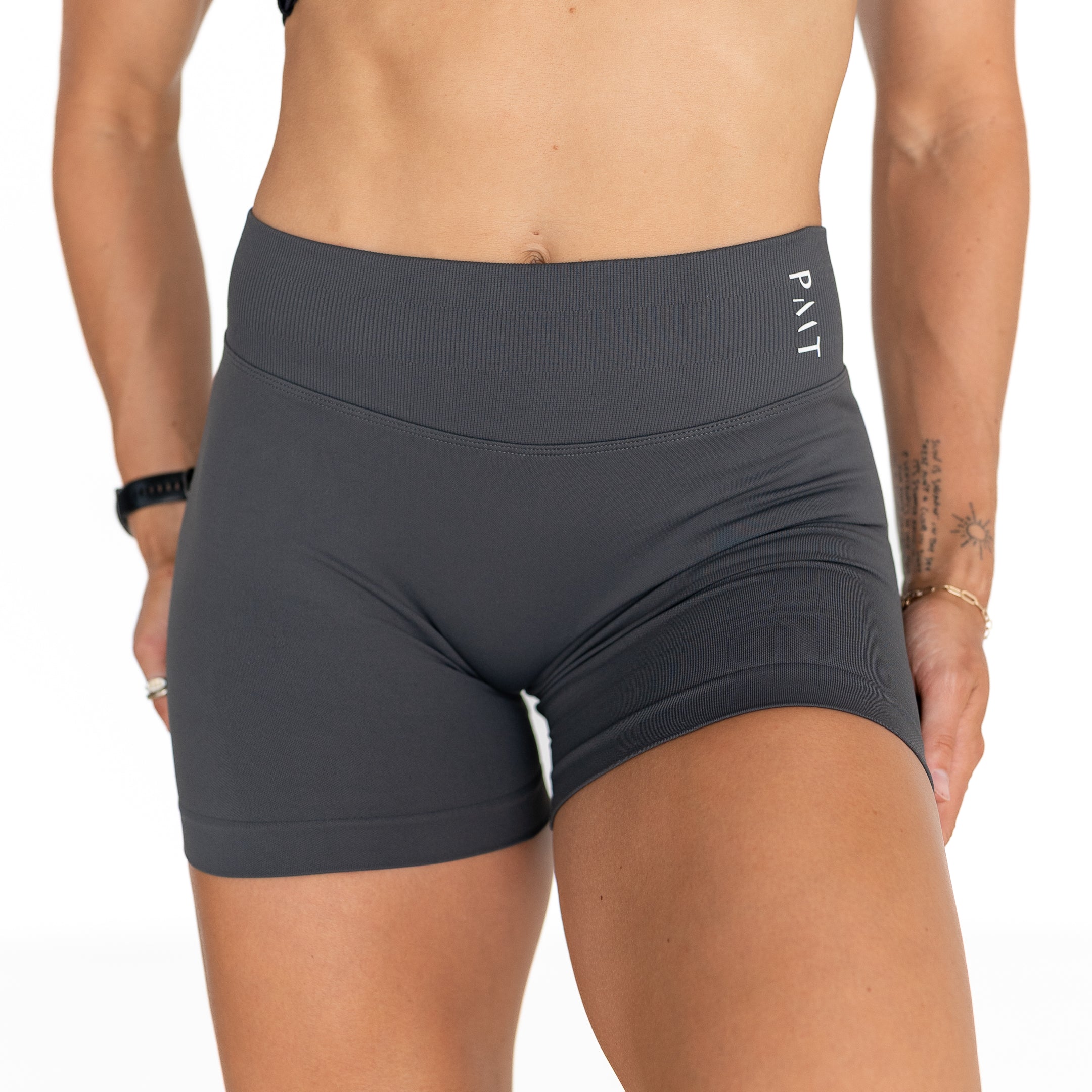 Signature Shorts - Charcoal